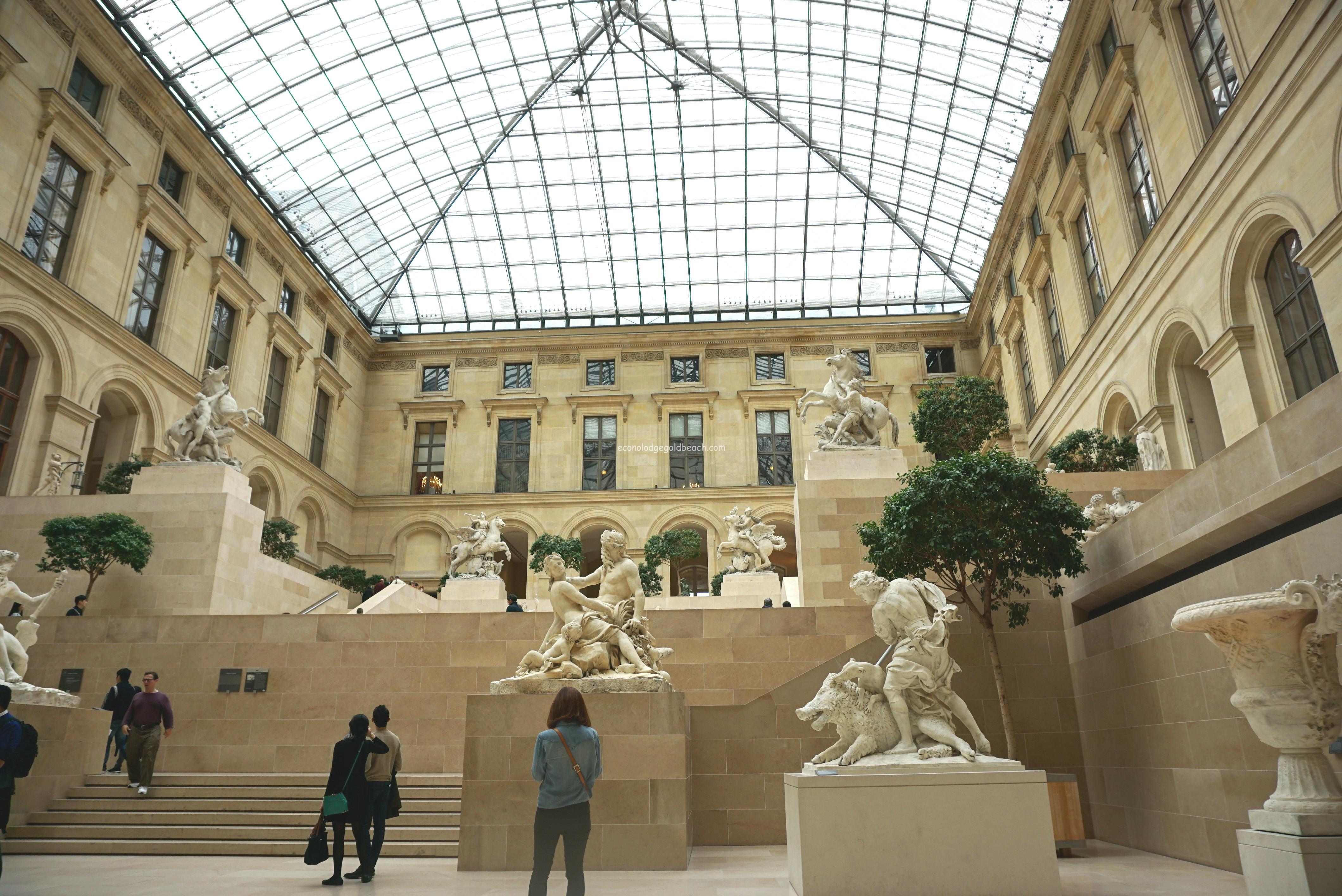 ルーブル美術館でモナリザ パリ 海外 国内 気楽に世界周遊の旅と海外情報